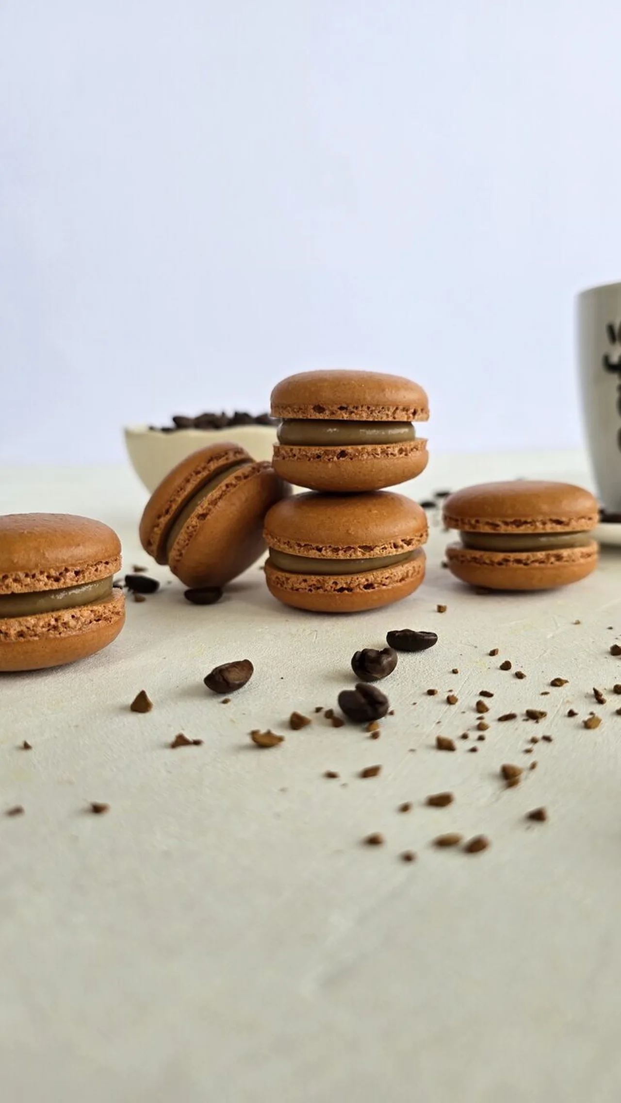 Macarons au café