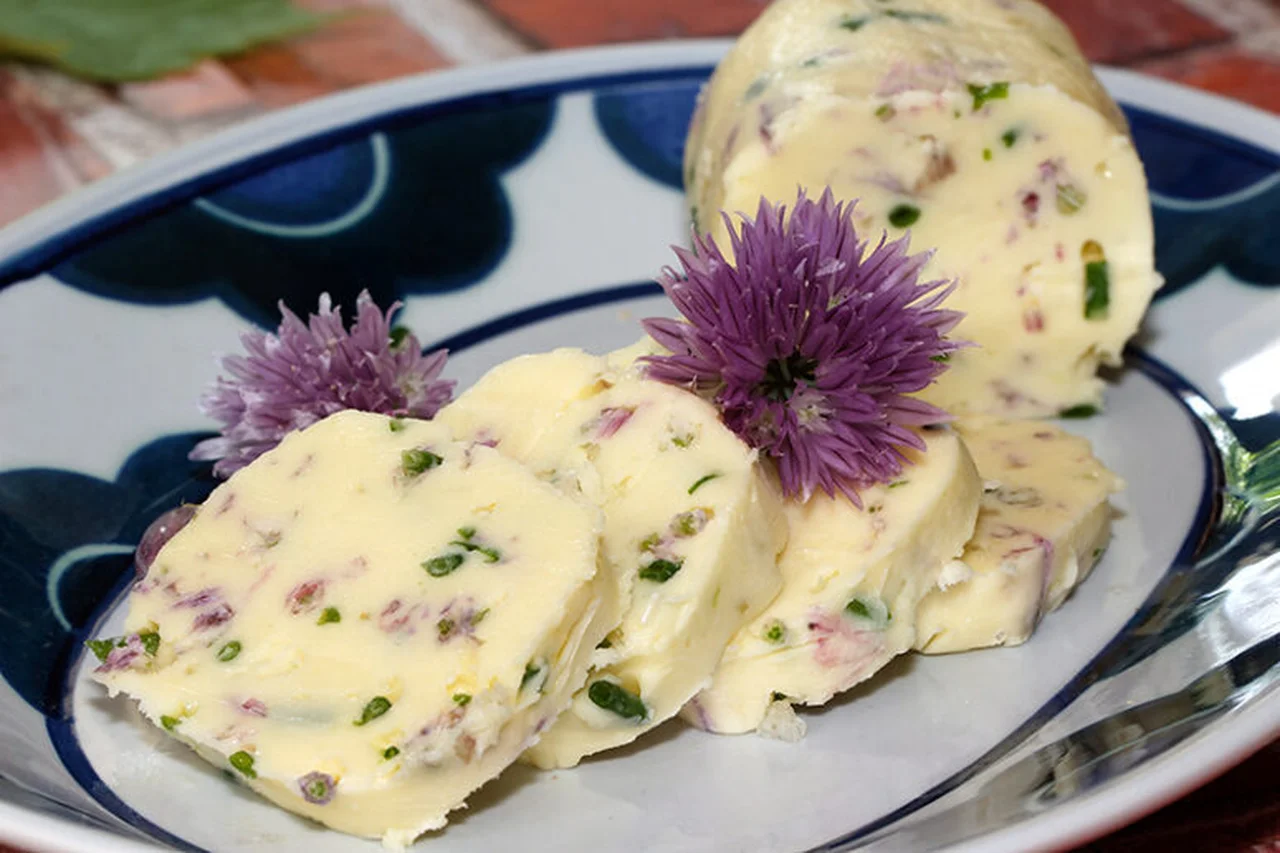 Beurre aux fleurs de ciboulette