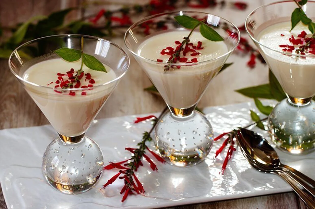 Panna cotta à la sauge ananas