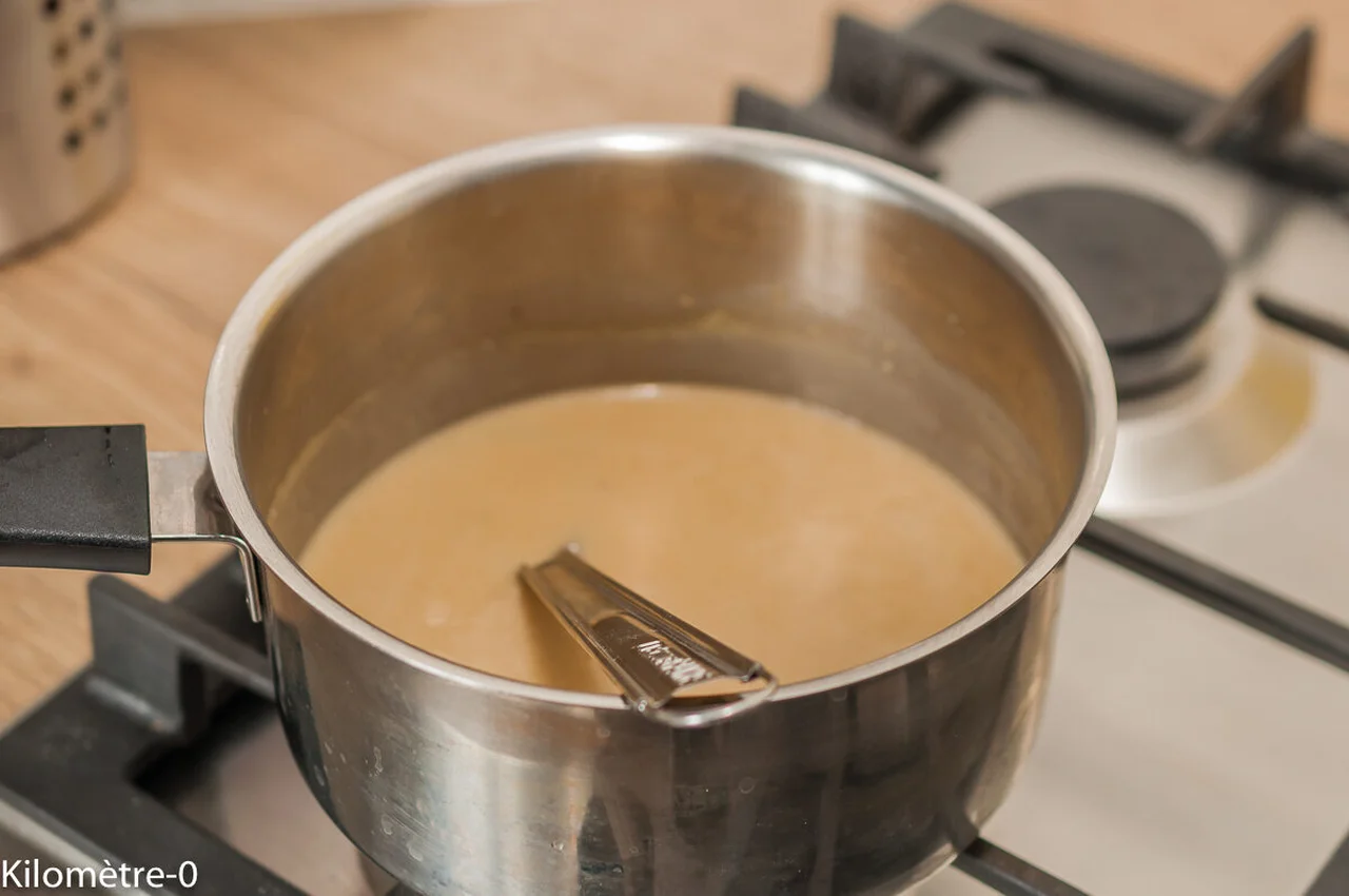 Sauce à la crème, échalotes, moutarde et sauce soja