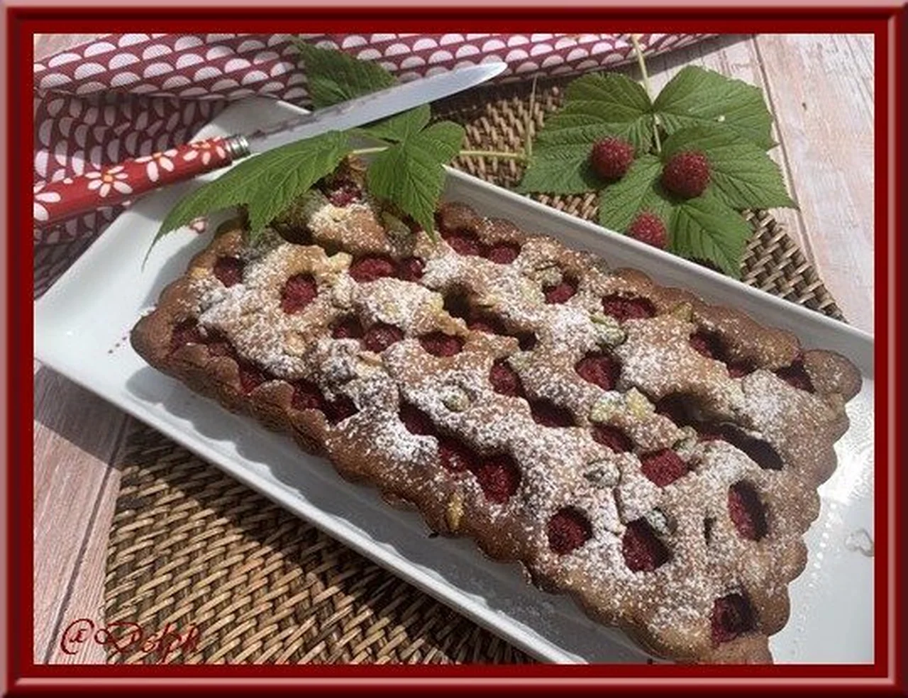Gâteau aux framboises et pistaches