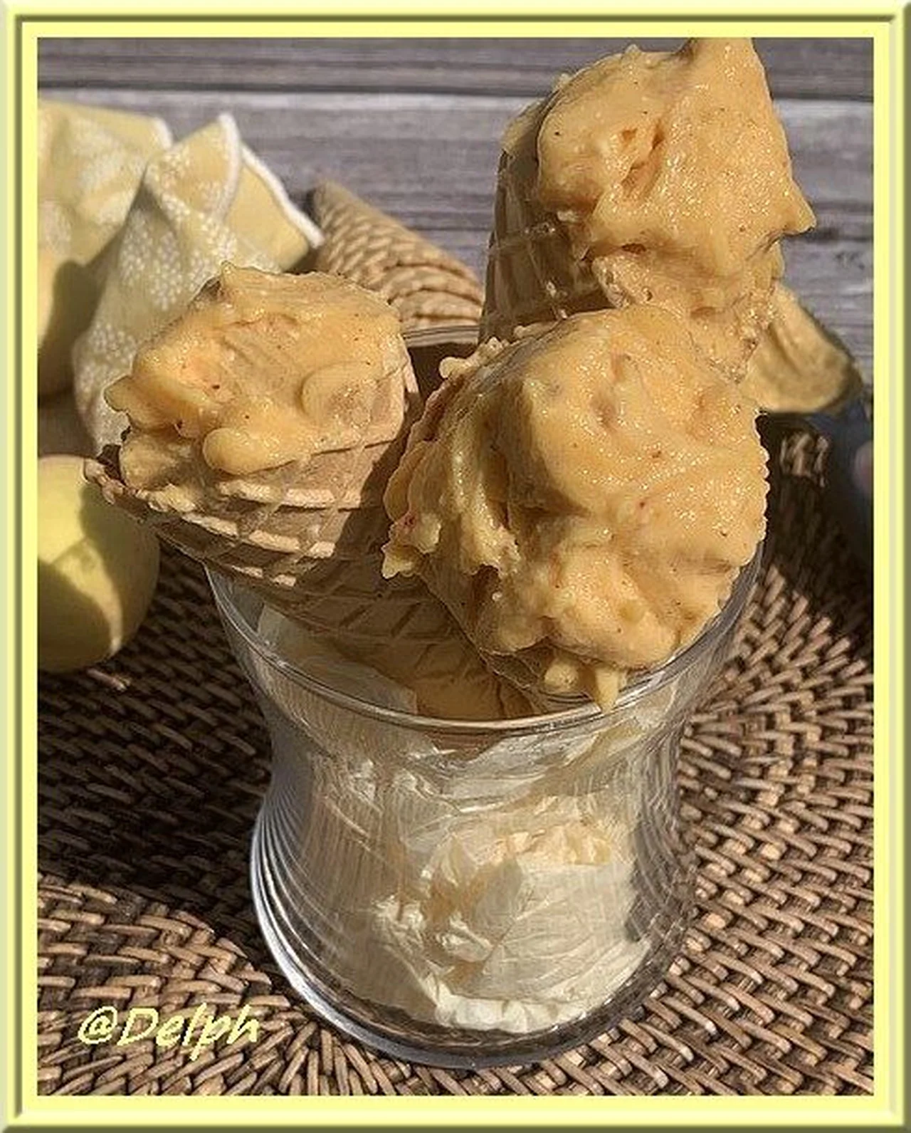 Glace aux pêches de vigne et mangue