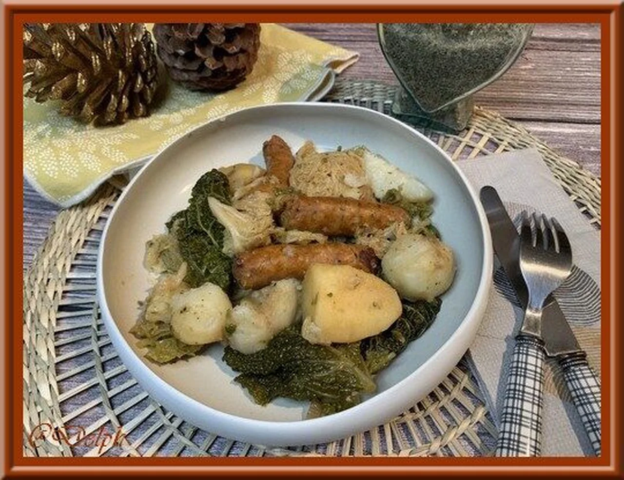 Merguez au chou vert, pommes de terre et topinambours