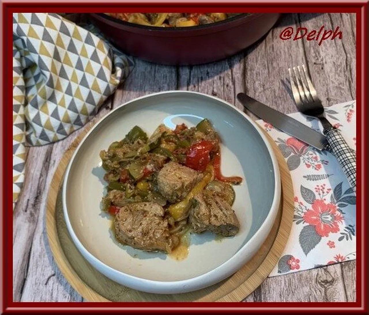 Mignon de porc aux poivrons, courgette et tomates