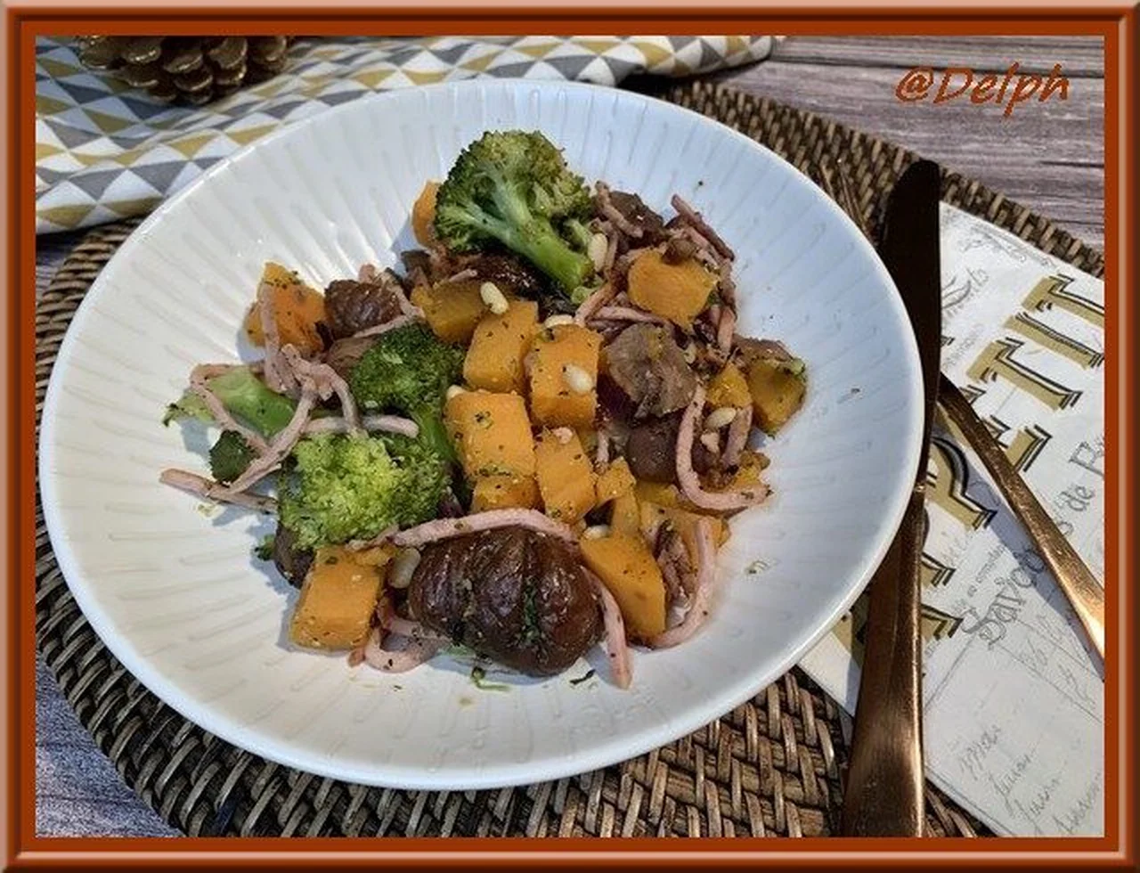 Poêlée de brocolis, patate douce, marrons et jambon fumé