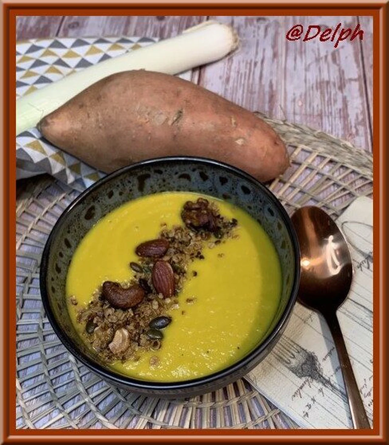 Soupe de patates douces, coco et poireaux