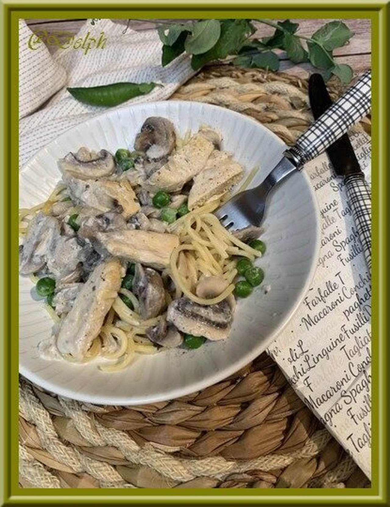 Spaghettis petits pois, poulet et crème de champignons