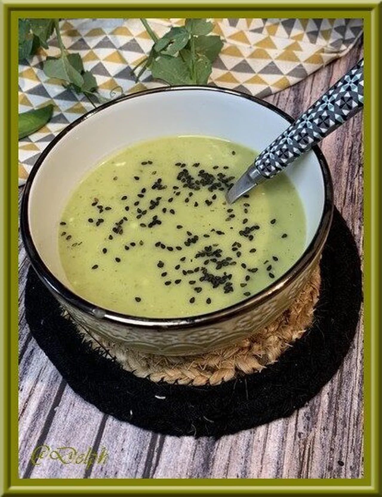 Velouté aux cosses de petits pois