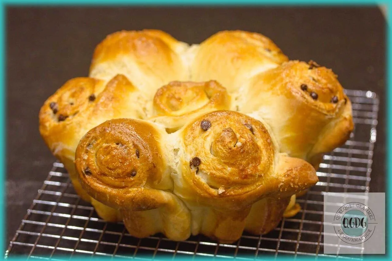 Brioche au sucre perlé et au chocolat