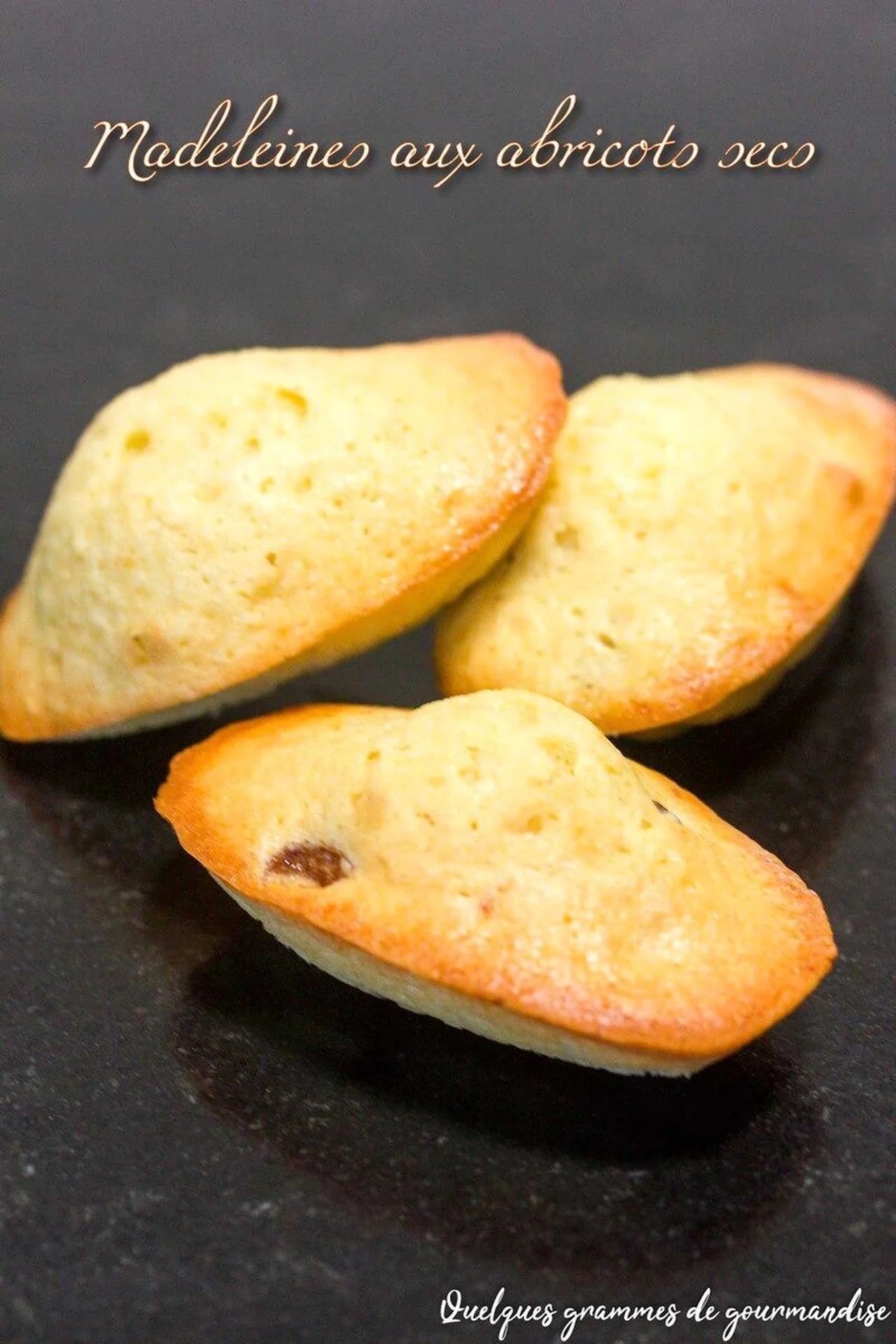 Madeleines aux abricots secs