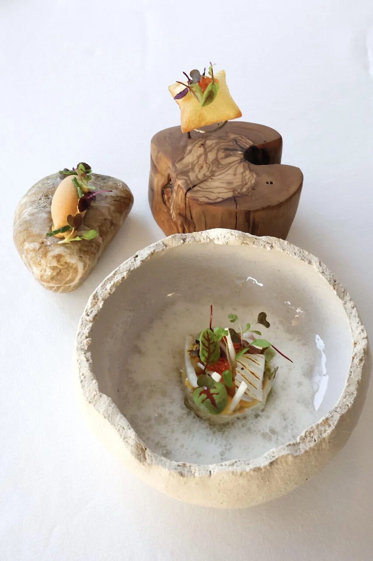 Pomme de terre soufflée, brandade de dorade