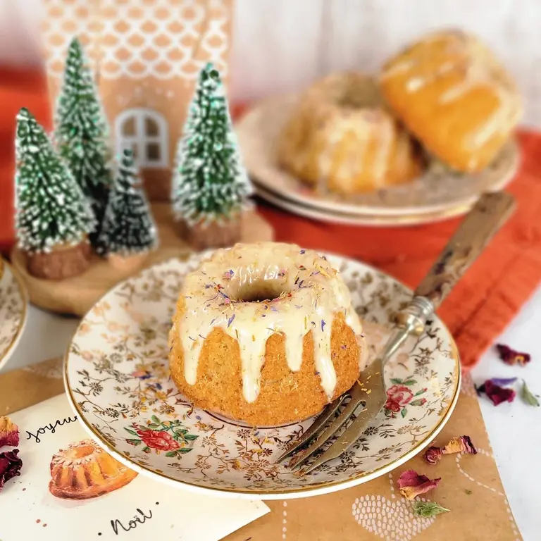 Mini-cakes à l'orange et sucre de fleurs