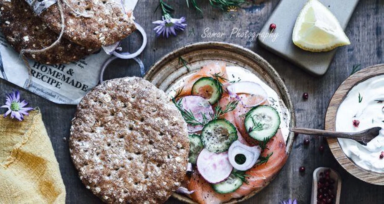 Sandwich scandinave au saumon fumé et aneth