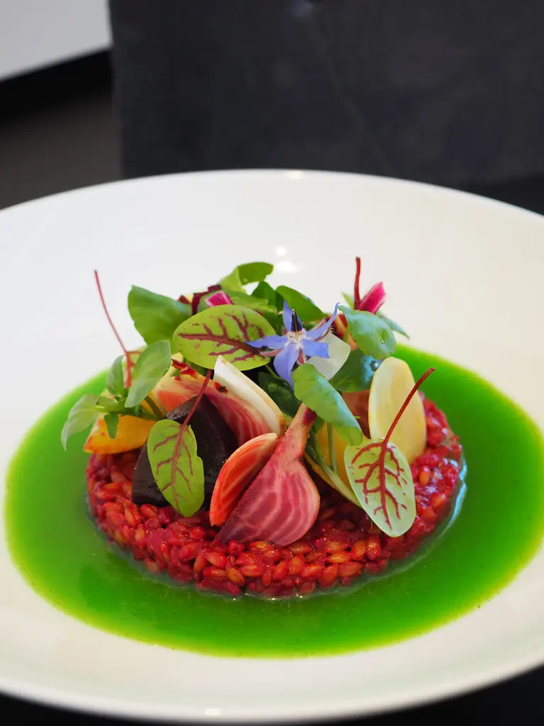 Risotto de petit épeautre aux betteraves et cresson