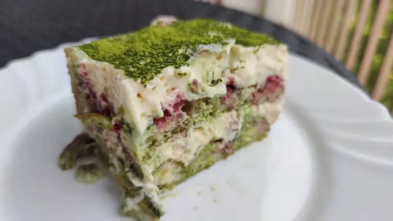 Tiramisu matcha framboise