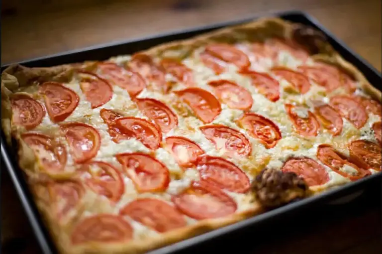 Tarte thon, tomate et moutarde
