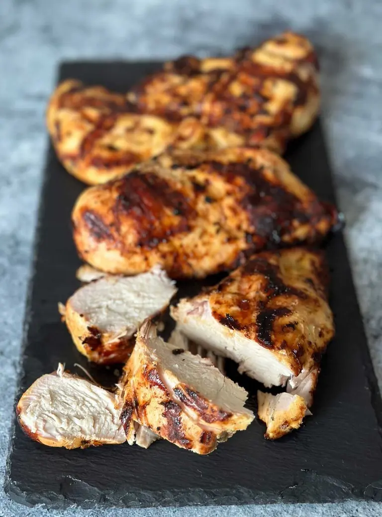 Poitrines de poulet marinées