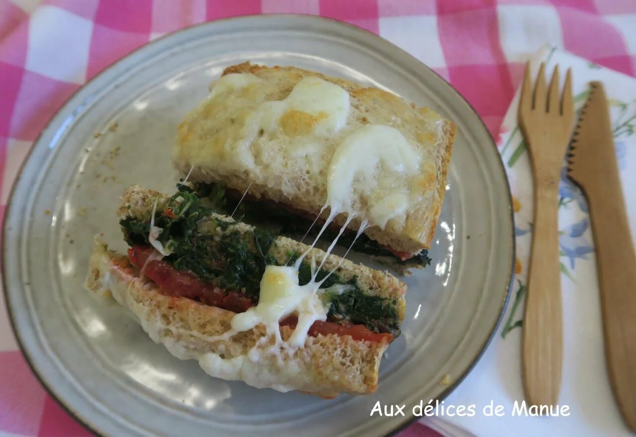Croque monsieur épinards cancoillotte tomate mozzarella
