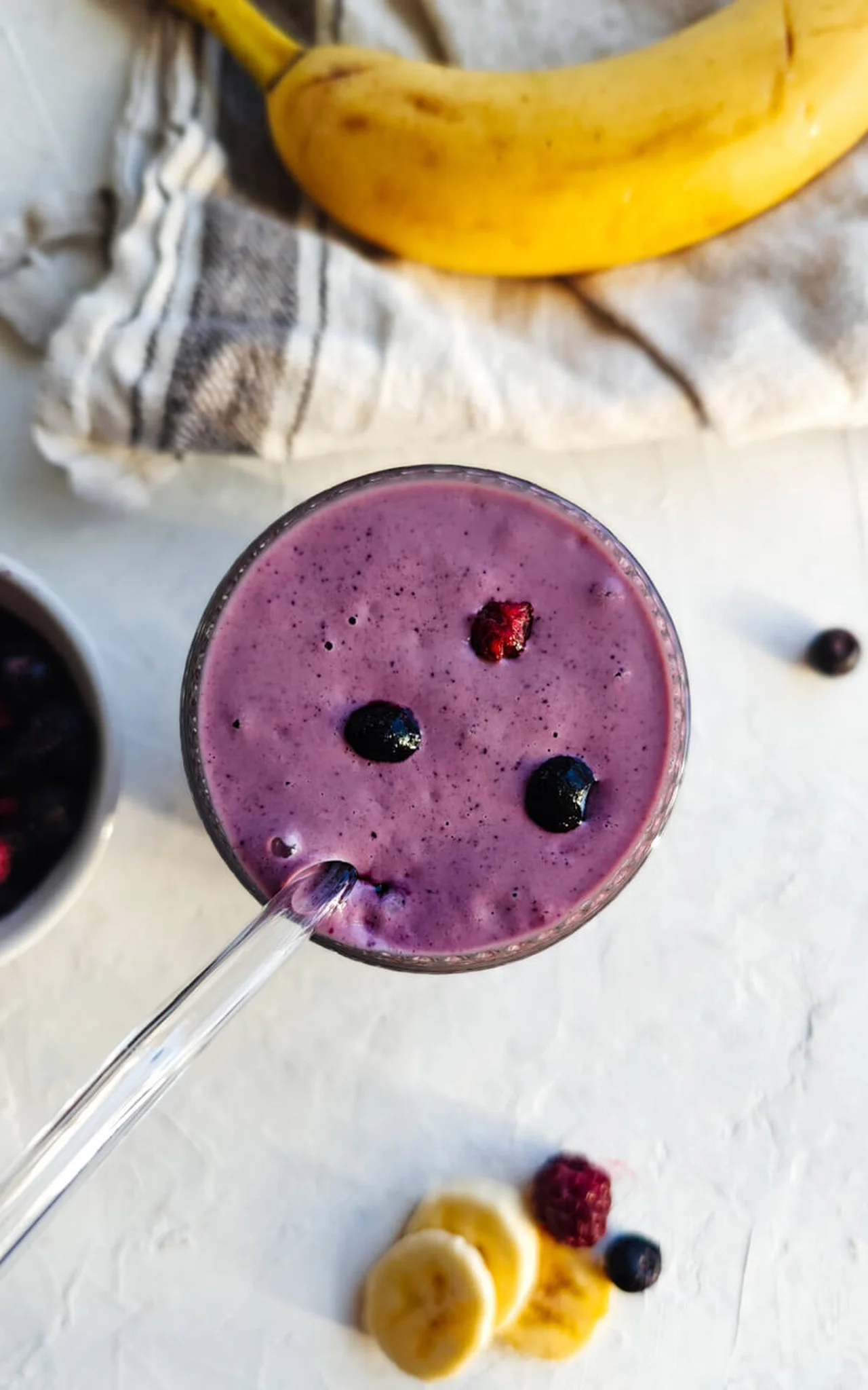Smoothie aux fruits rouges