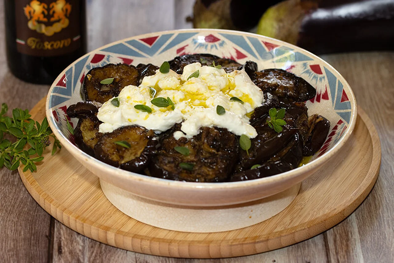 Aubergines confites au balsamique et burrata
