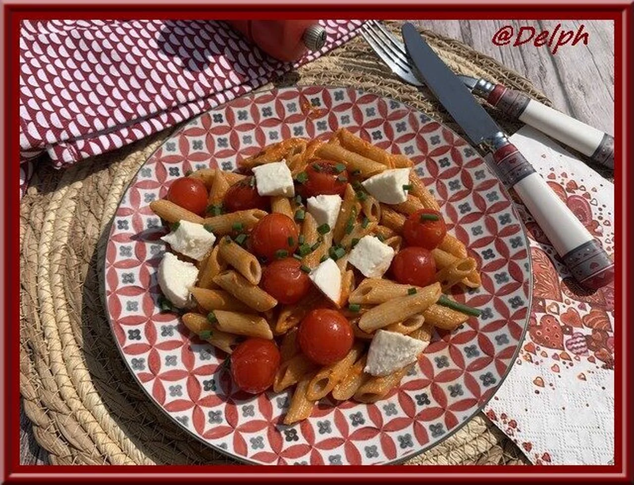 Pâtes au pesto rosso et tomates cerises