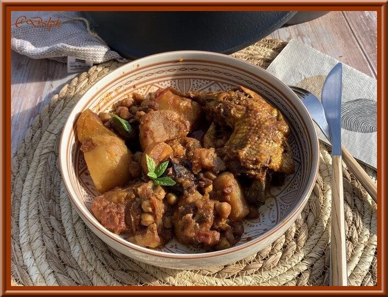 Tajine de poulet aux pruneaux et abricots
