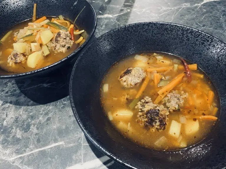 Soupe albondigas