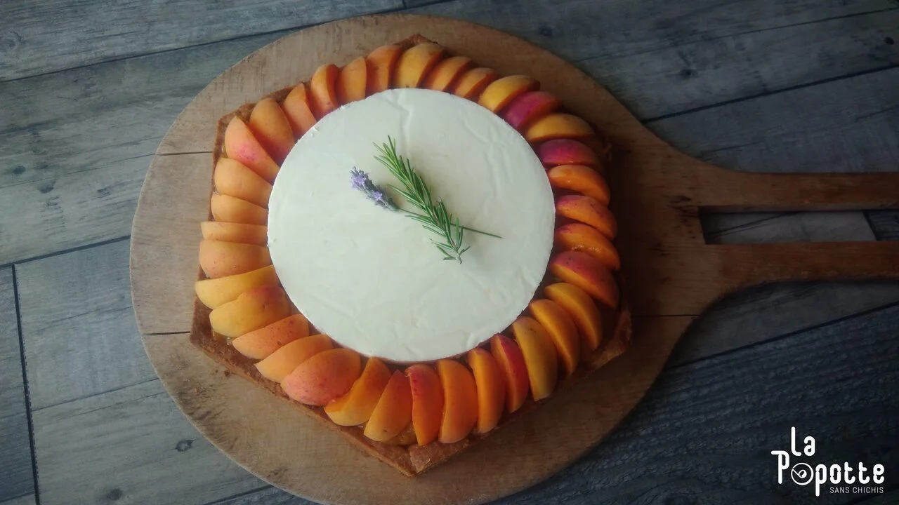 Tarte abricot pêche romarin