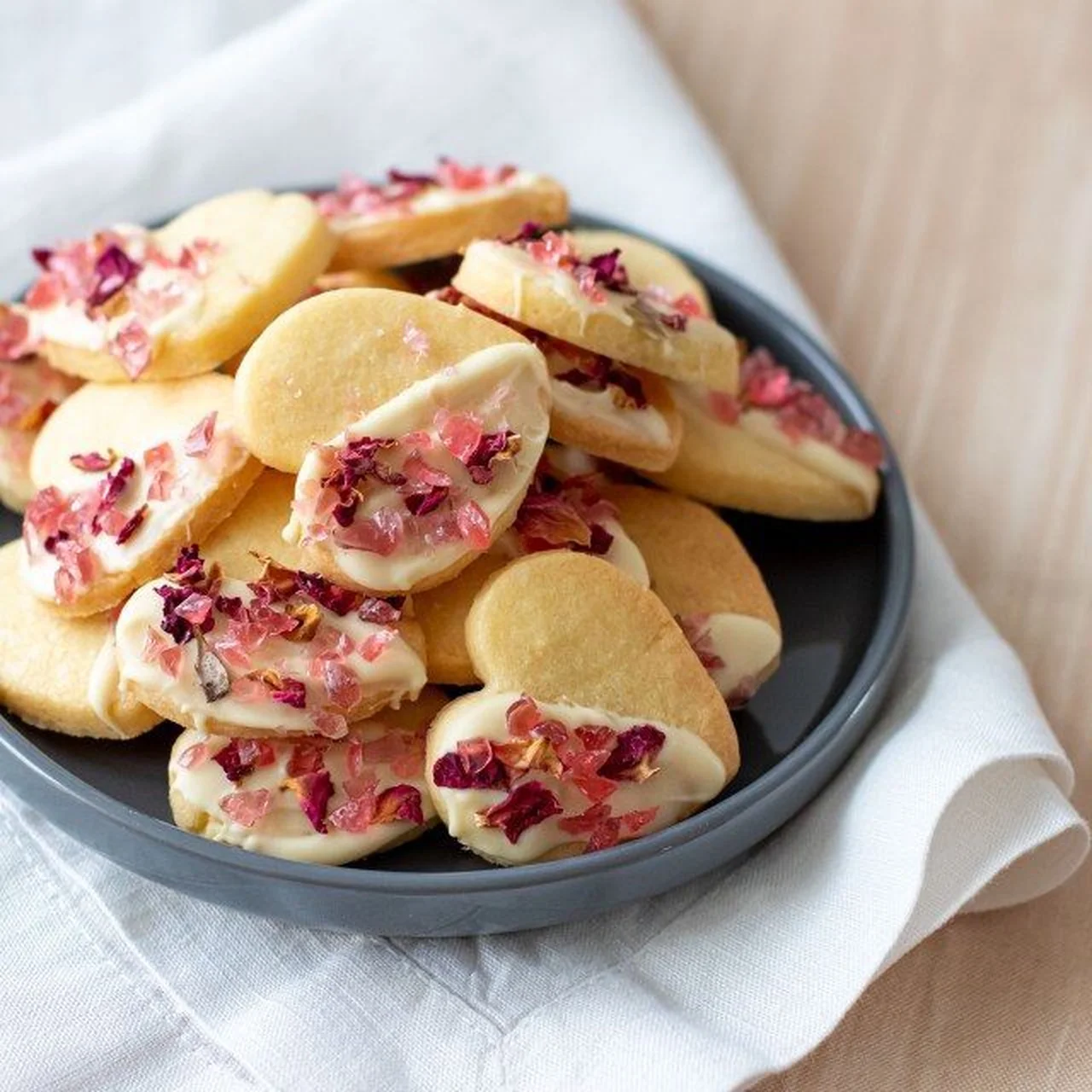Biscuits sablés à la rose