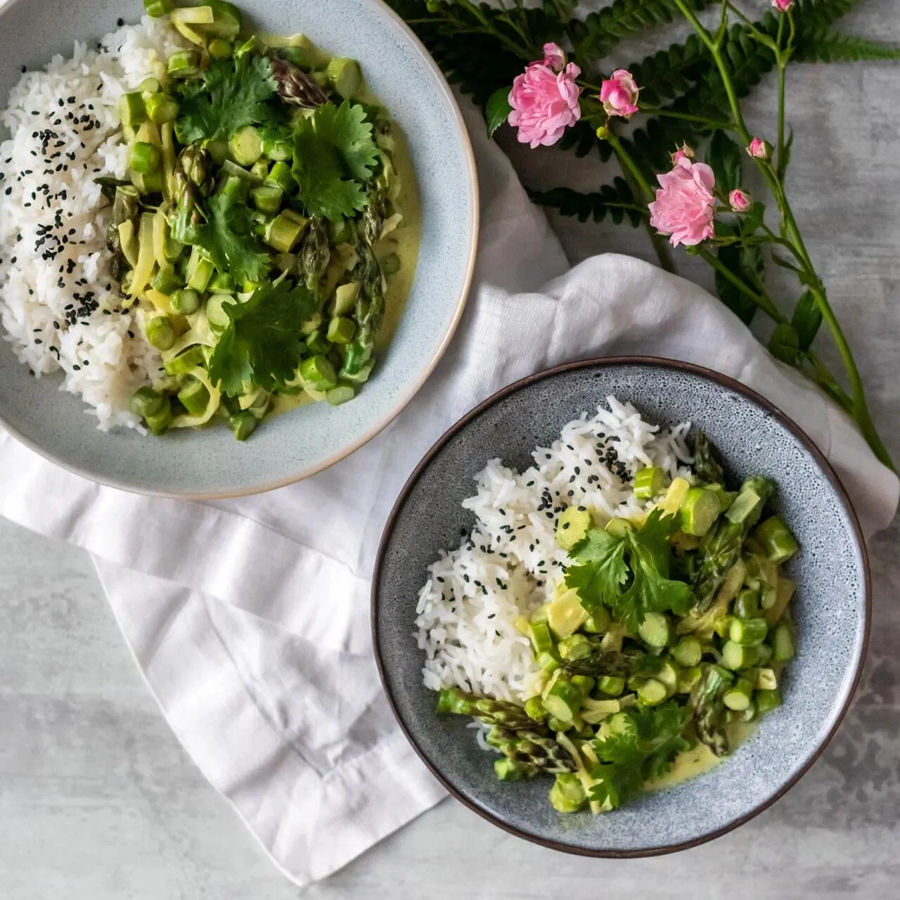 Curry d'asperges vertes et riz