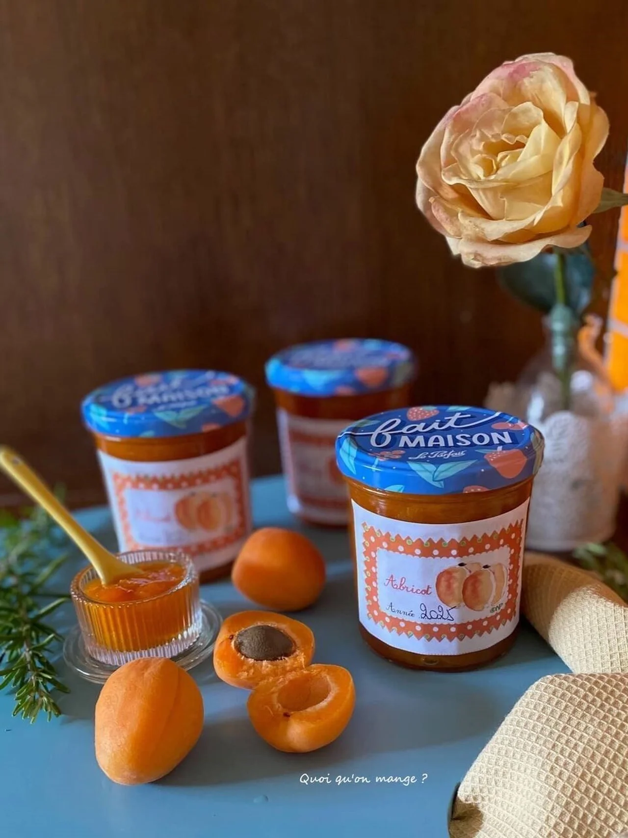 Confiture d'abricots vanillée au miel de romarin